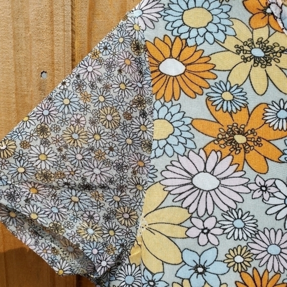No Boundaries Floral Lined Silky Blouse Croptop Top XL (15-17) NWOT - Picture 6 of 8